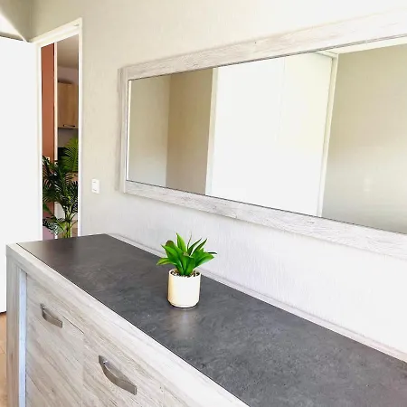 Apartment *le Golden Blue* Magnifique T3 A 5min Du Centre Avec Parking Gratuit Bellegarde-sur-Valserine